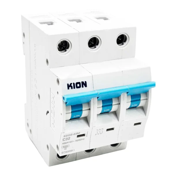32 Amp Triple Circuit Breaker 6kA